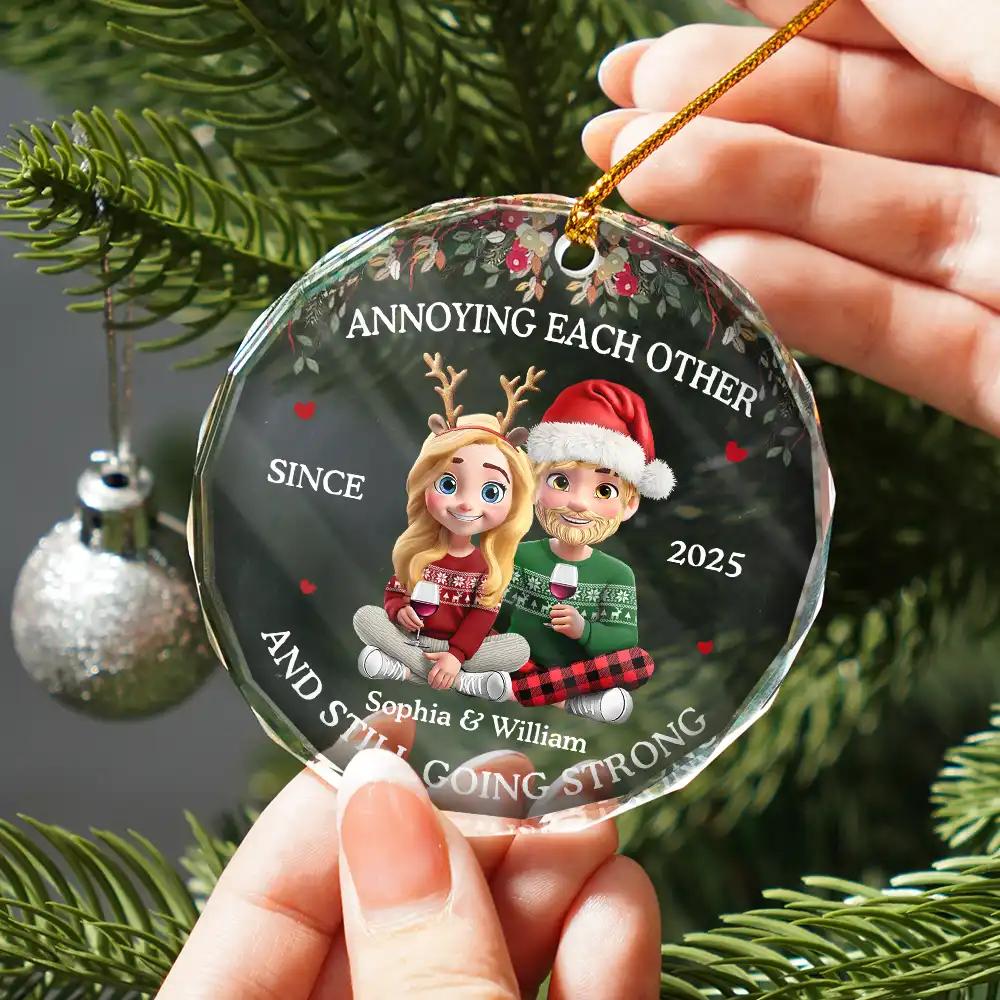 3D Effect Couple Annoying Each Other - Personalized Circle Glass Ornament - Image 2