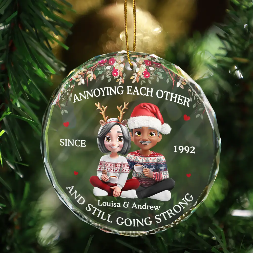 3D Effect Couple Annoying Each Other - Personalized Circle Glass Ornament - Image 3