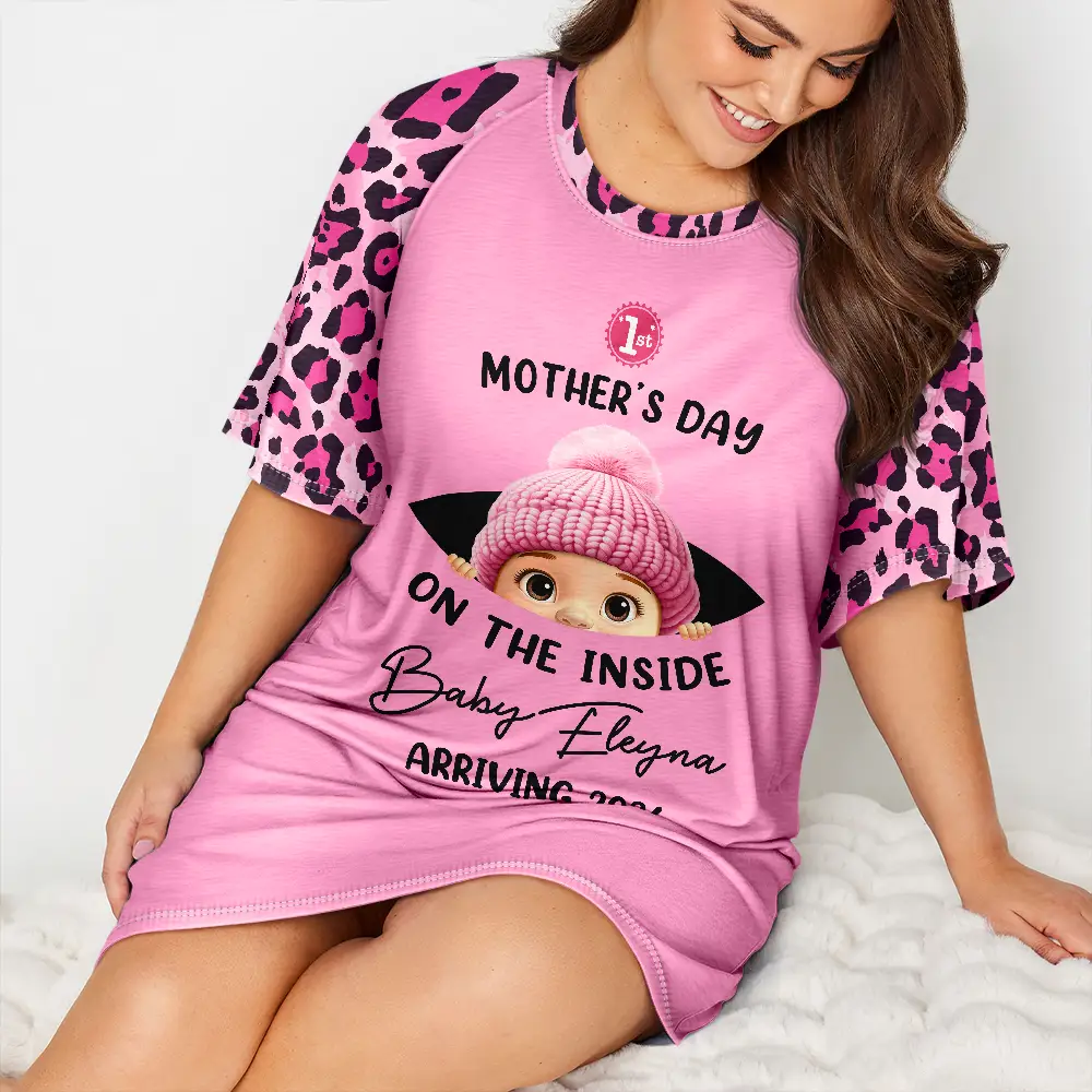 Baby First Year On The Inside With Mom Leopard Style - Personalized Women's Sleep Tee - Image 4