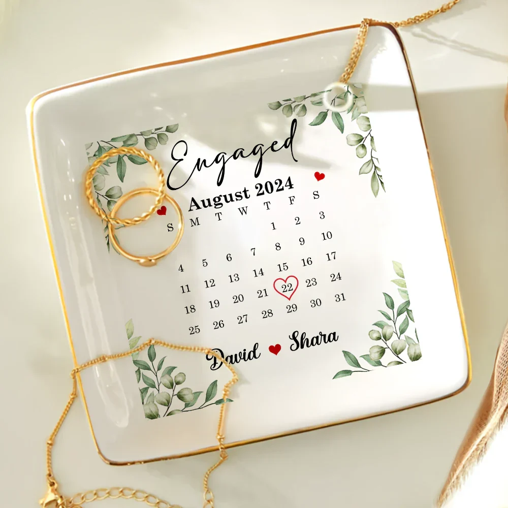 Calendar Couple Married Engaged - Personalized Ring Dish - Image 4