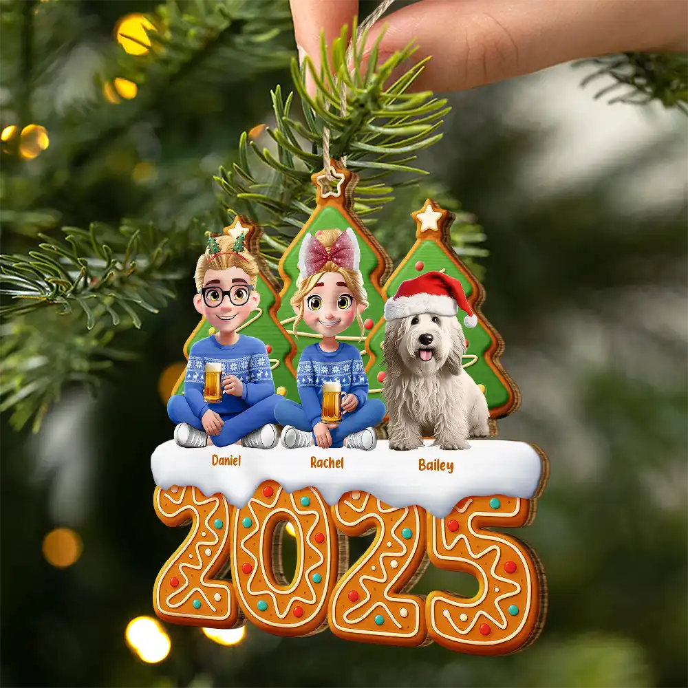 Christmas Family Gingerbread 3D Effect - Personalized Custom Shaped Wooden Ornament - Image 2