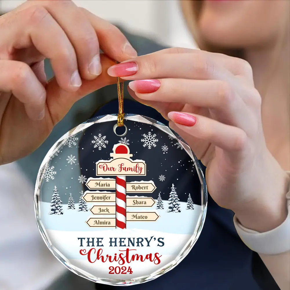 Christmas Noth Pole Family - Personalized Circle Glass Ornament - Image 4