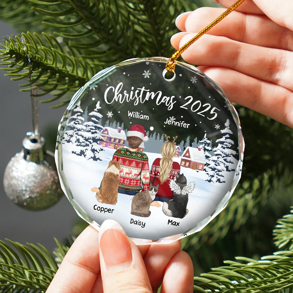 Couple & Pets Christmas - Personalized Circle Glass Ornament - Image 2