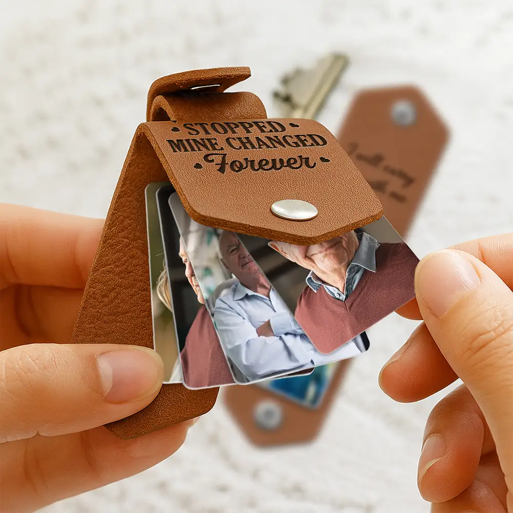 Custom Photo Calendar The Moment Your Heart Stopped - Personalized Leather Photo Keychain - Image 4