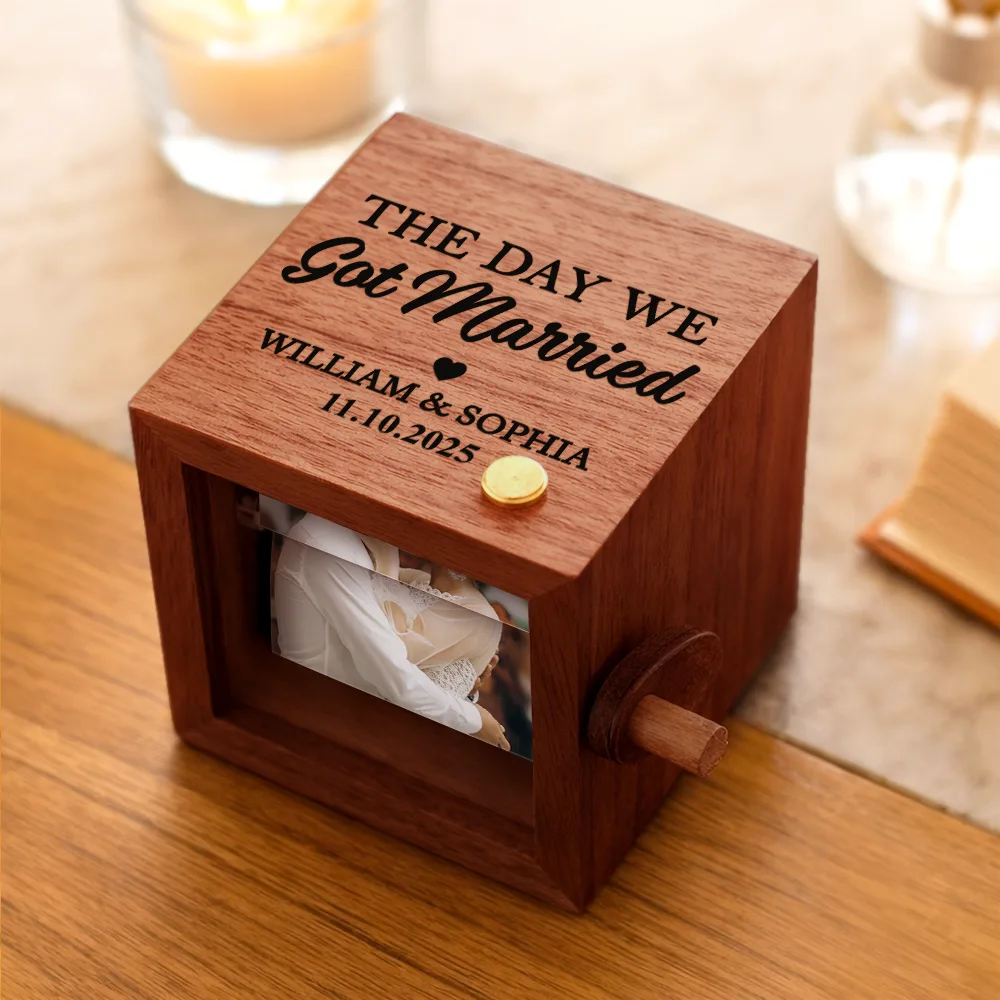 Custom Photo The Date We Became Mr & Mrs Wedding Couple - Personalized Flipbook Frame Animation Machine - Image 5