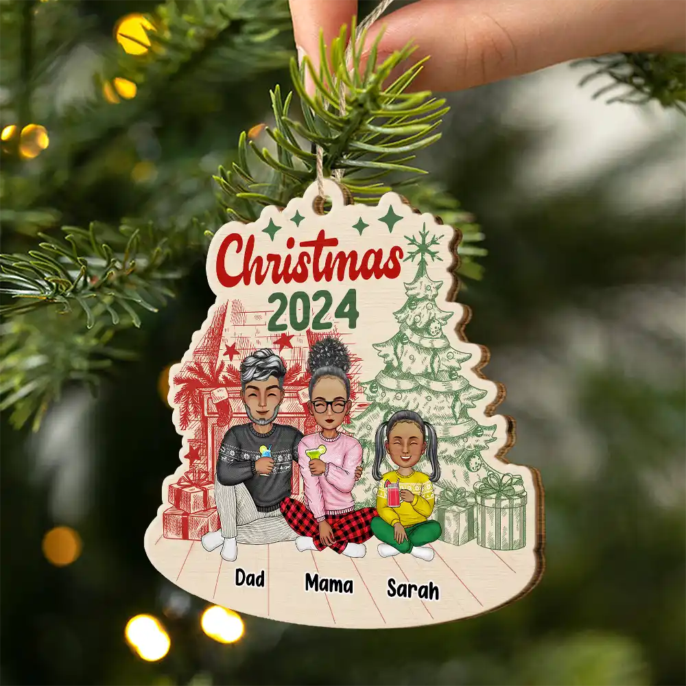 Family 2024 Red Green - Personalized Custom Shaped Wooden Ornament - Image 2