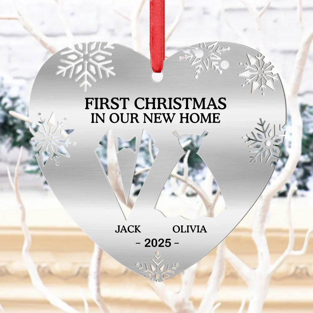 First Christmas As Married Couples Snowflake Heart - Personalized Metal Ornament - Image 4