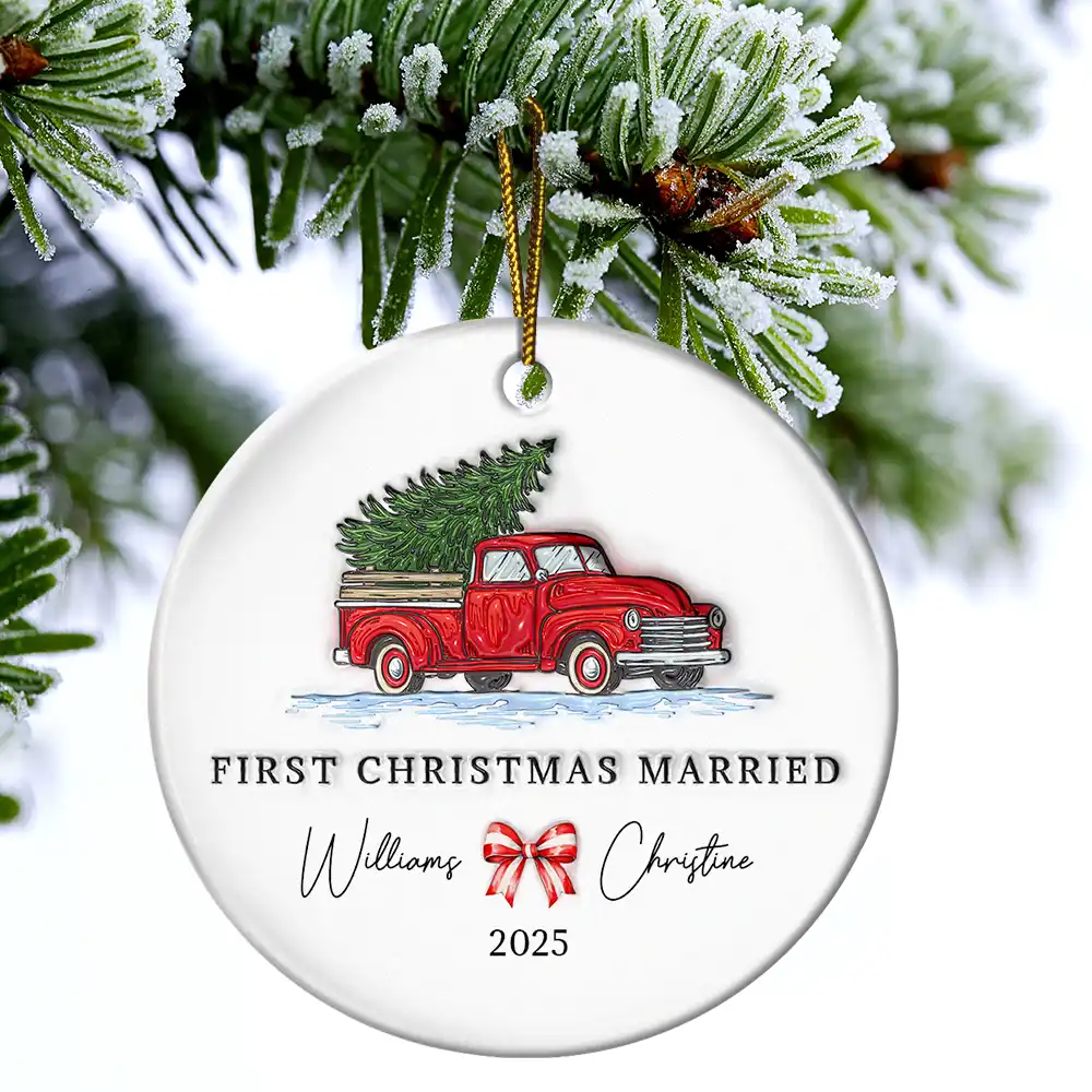 First Christmas Married Couples - 3D Inflated Effect Printed Ornament, Personalized Circle Ceramic Ornament - Image 4