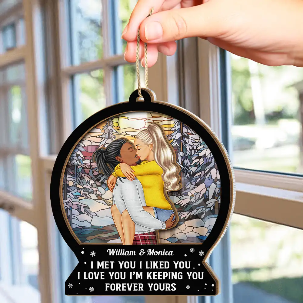 Forever Yours Christmas Couple - Personalized Suncatcher Ornament - Image 4