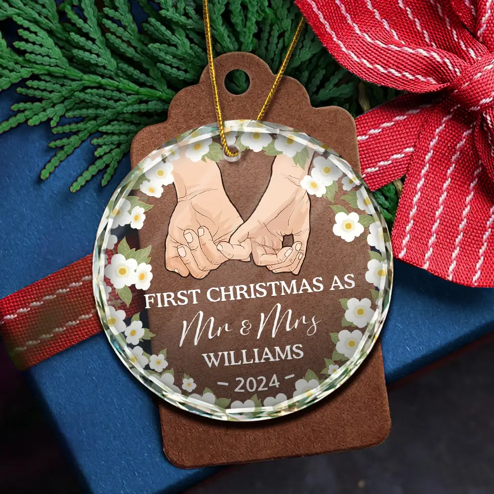 Holding Hands Husband And Wife First Christmas - Personalized Circle Glass Ornament - Image 5