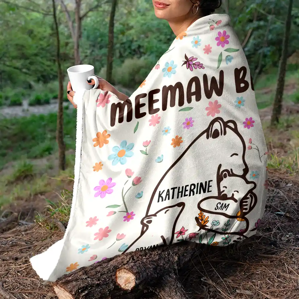 Mama Bear Floral Style - Personalized Fleece Blanket, Sherpa Blanket - Image 5