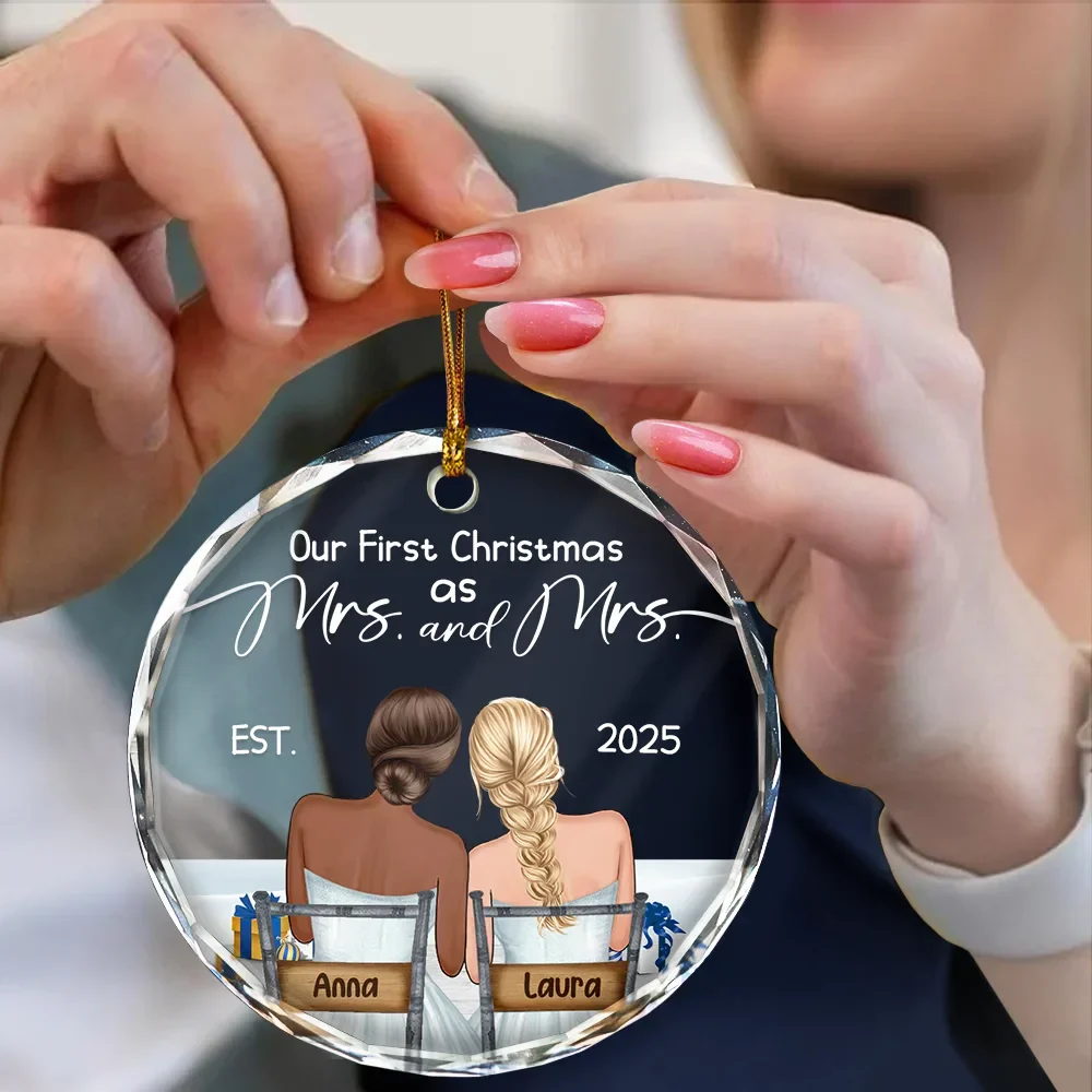 Our First Christmas Married Couples - Personalized Circle Glass Ornament - Image 4