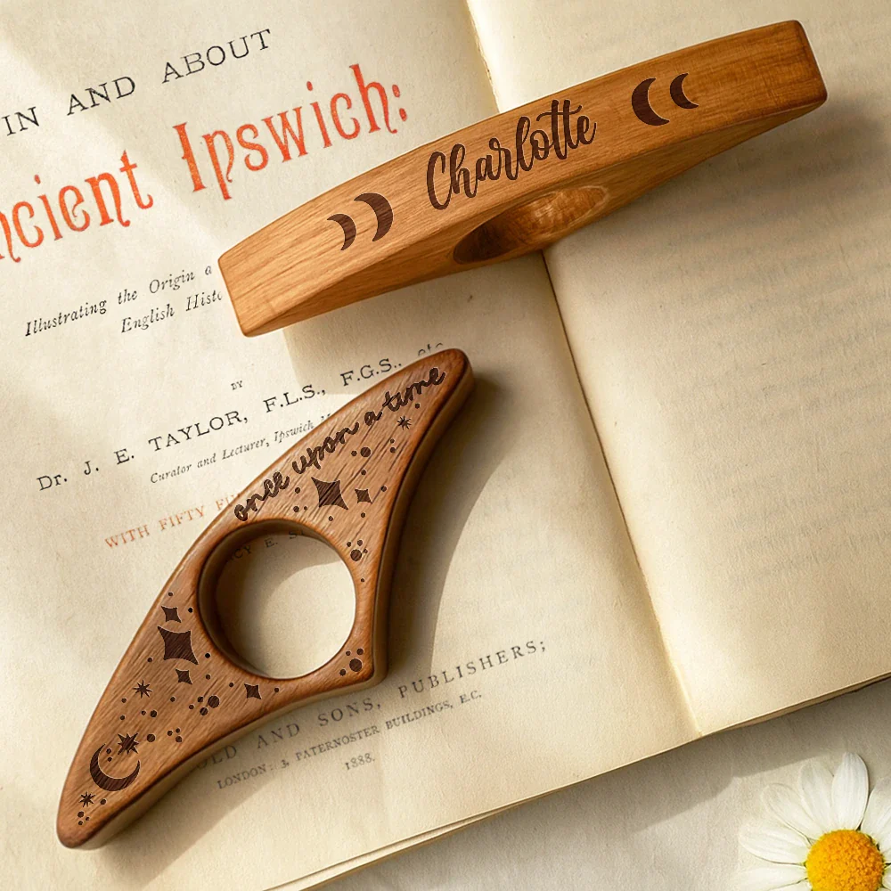 Read Under The Star - Personalized Book Page Holder - Image 2