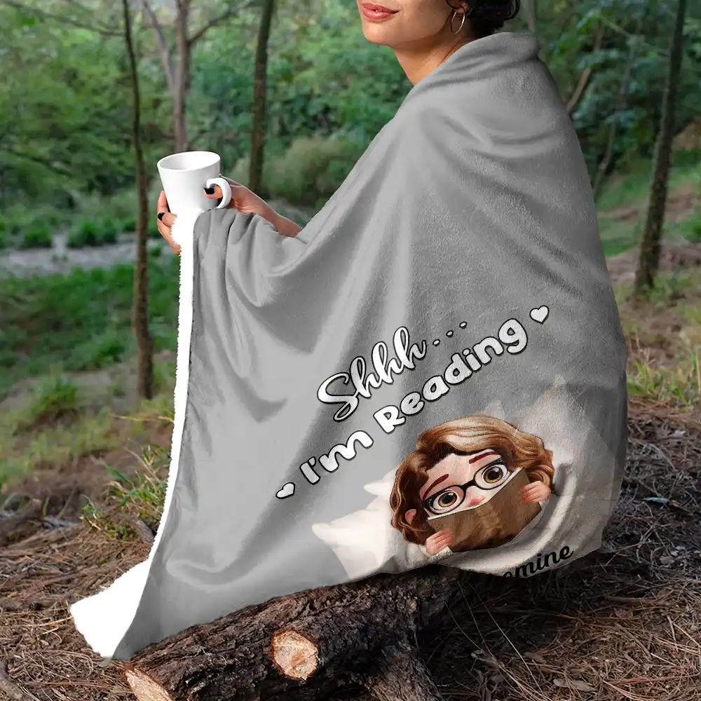 Shhh I'm Reading 3D Effect In Bed - Personalized Fleece Blanket, Sherpa Blanket - Image 5