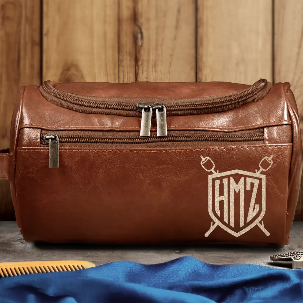 Shield Monogram 2 And 3 Letters - Personalized Leather Toiletry Bag - Image 3