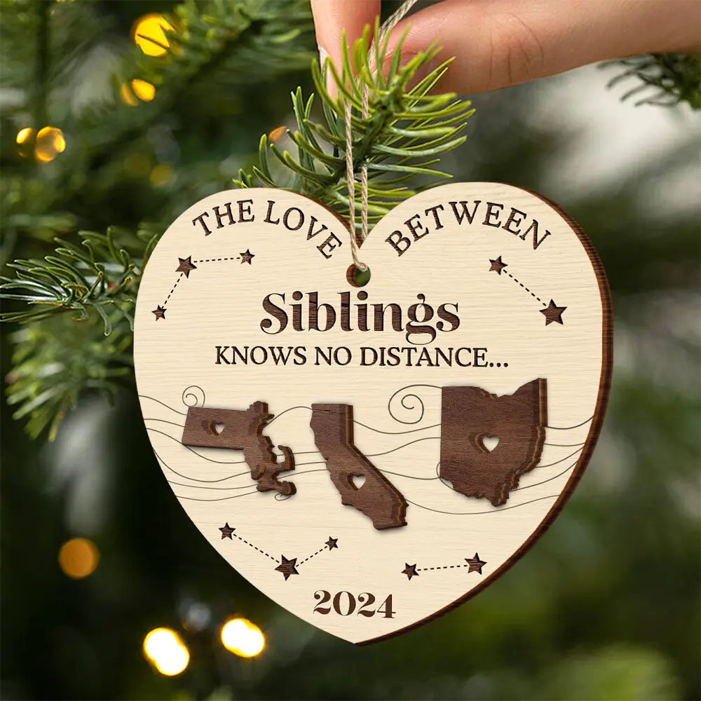 The Love Between Family Knows No Distance Christmas Heart - Personalized 2-Layered Wooden Ornament - Image 2