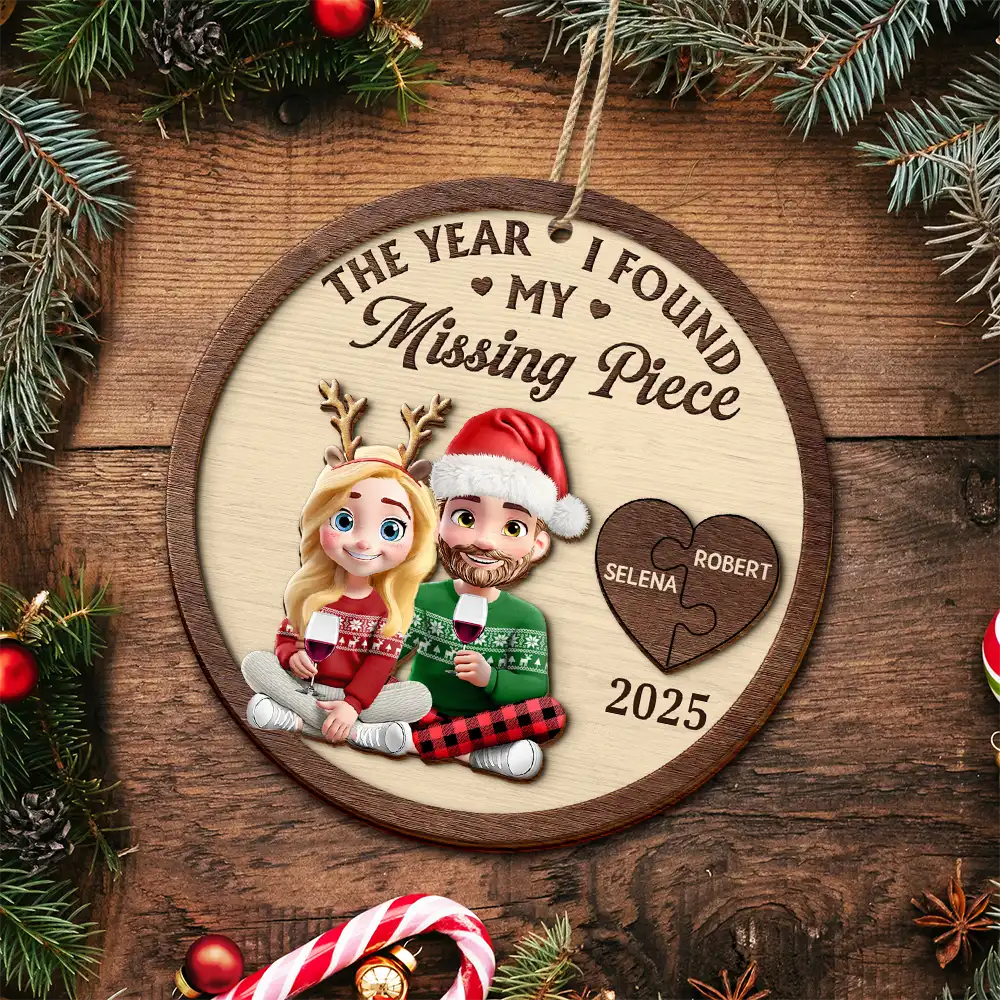 The Year I Found My Missing Piece 3D Effect Cartoon Couple - Personalized 2-Layered Wooden Ornament - Image 4