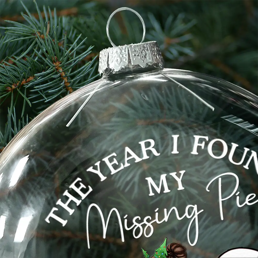 The Year I Found My Missing Piece Kissing Couples - Personalized Clear Flat Ball Ornament - Image 4