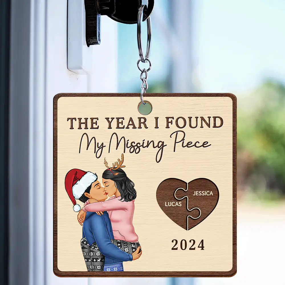The Year I Found My Missing Piece Kissing Couples - Personalized Wooden Keychain - Image 3