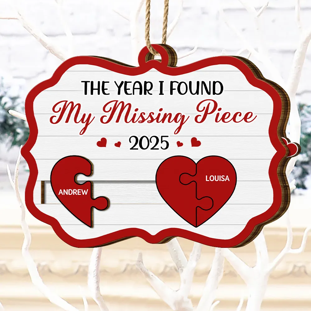 The Year I Found My Missing Piece Kissing Couples - Personalized Wooden Slide Ornament - Image 3