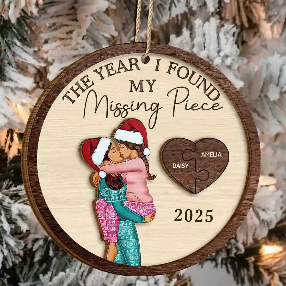 The Year I Found My Missing Piece Kissing Couples Same Gender - Personalized 2-Layered Wooden Ornament - Image 3