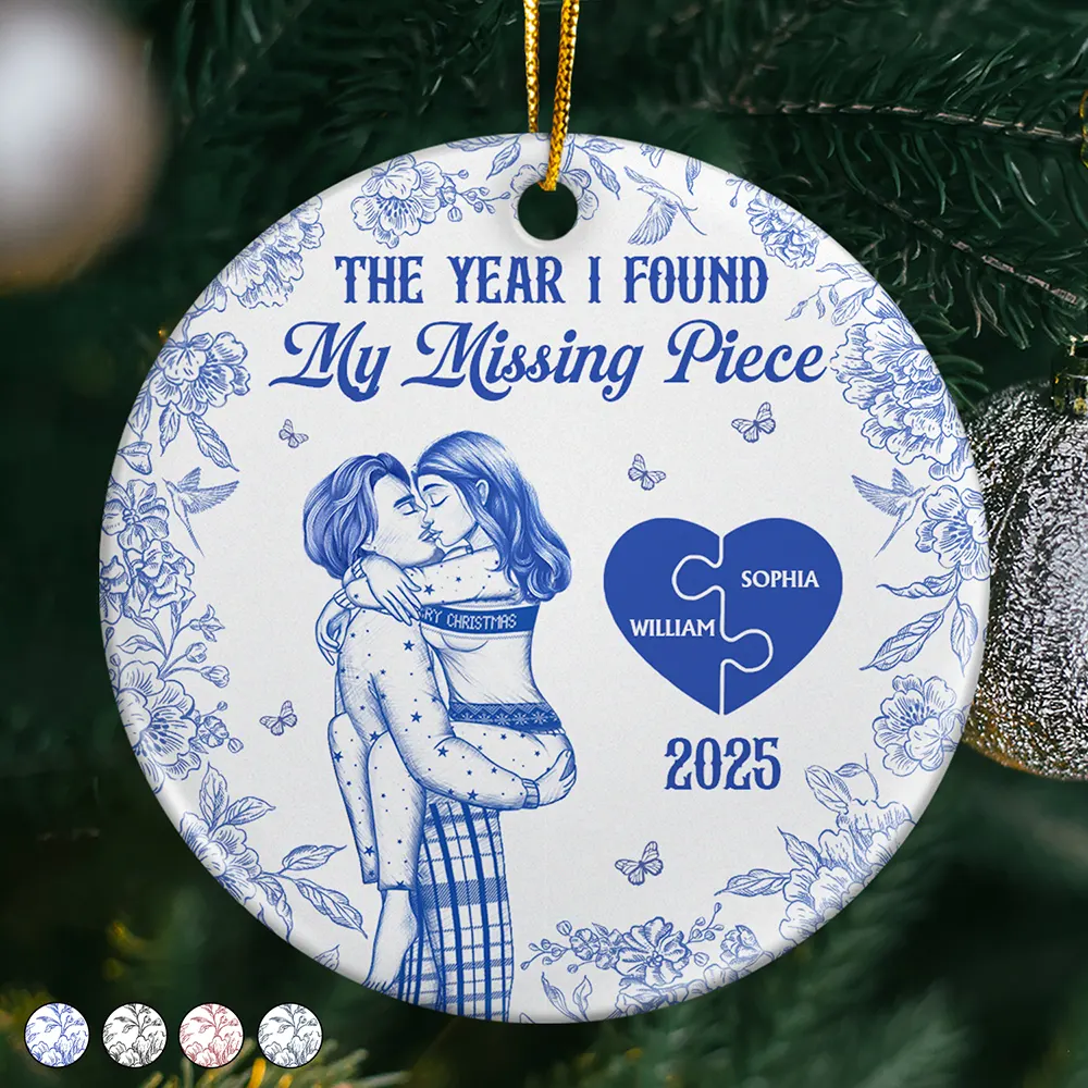 The Year I Found My Missing Piece Kissing Couples Toile - Personalized Circle Ceramic Ornament