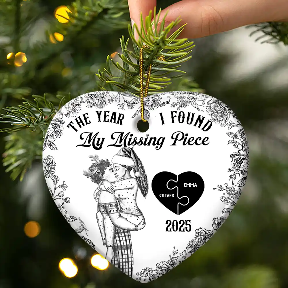 The Year I Found My Missing Piece Kissing Couples Toile - Personalized Heart Ceramic Ornament - Image 3