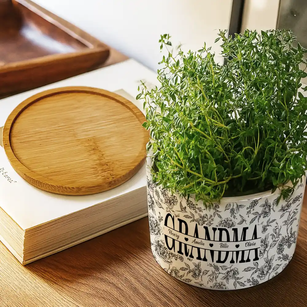 Toile De Jouy Mom Grandma Nana - Personalized Ceramic Plant Pot - Image 3